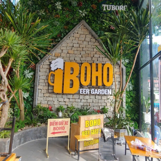 Thi công tường cây 04